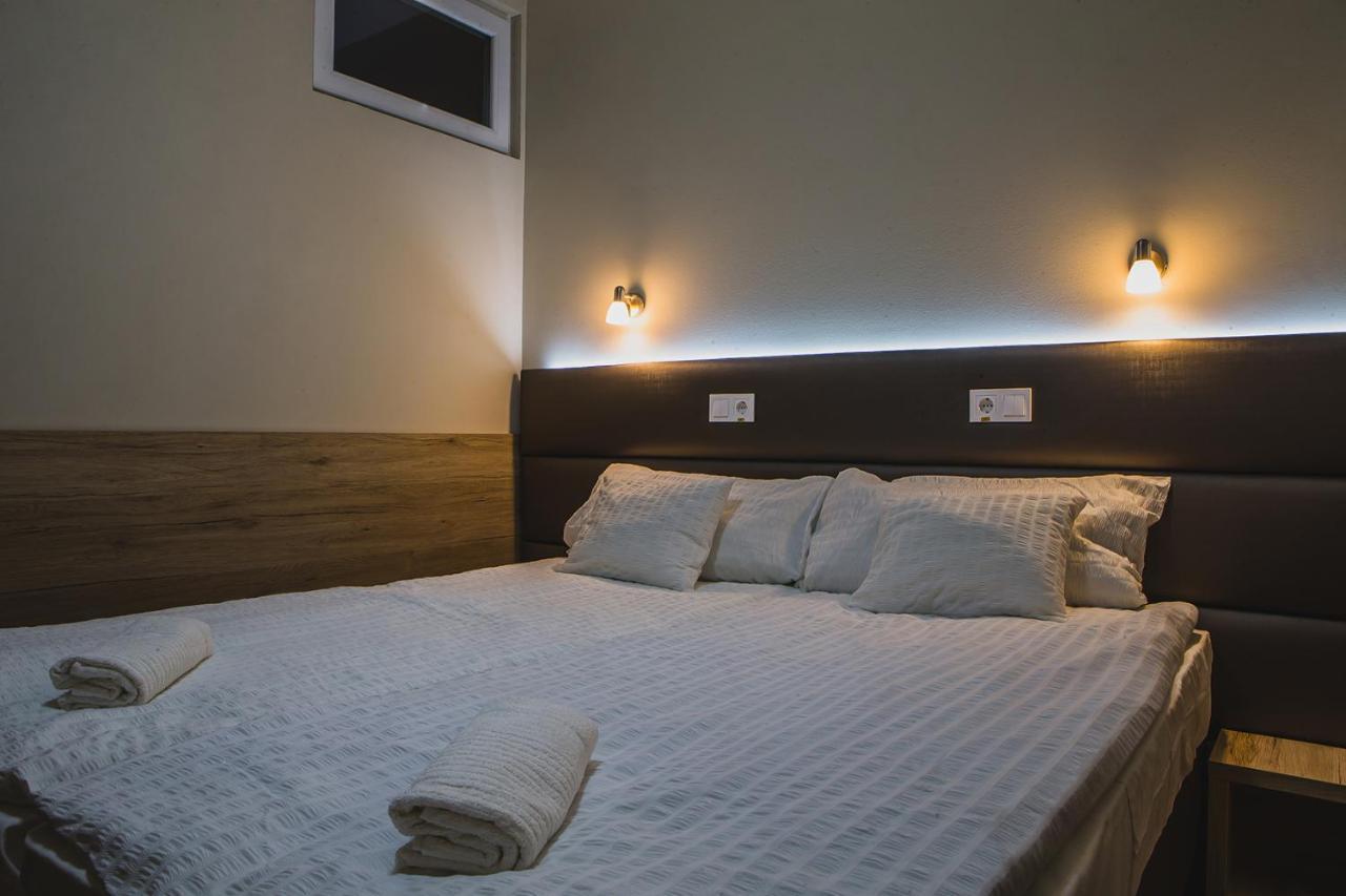 Sztar Motel Etterem Balassagyarmat Exterior photo